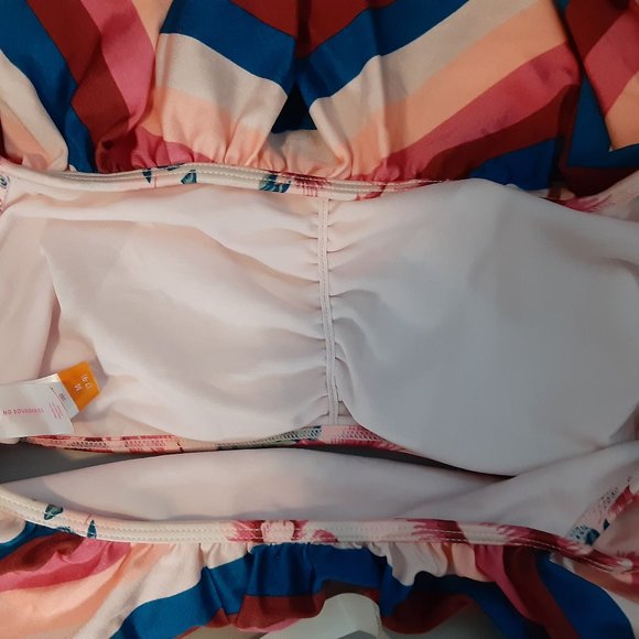 NWOT No Boundaries Juniors' Spring Bouquet Flounce Swimsuit Bikini Top - Picture 11 of 13